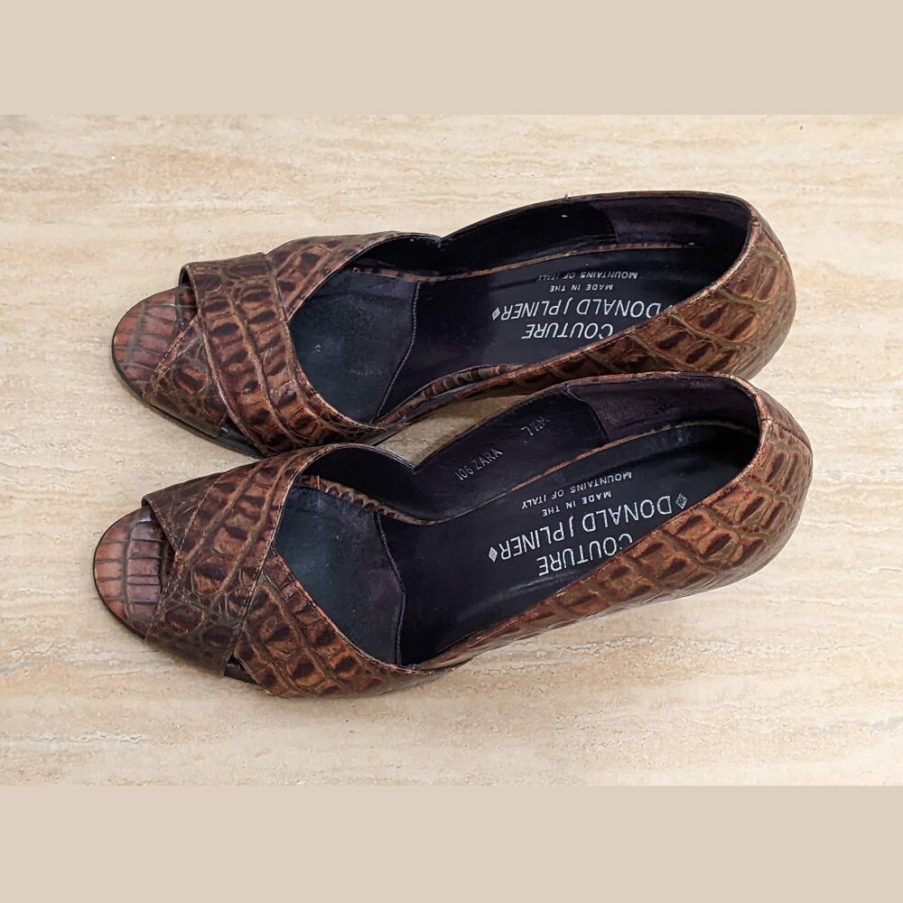 DONALD J PLINER Peep toe  Animal Croc Print D'Orsay Pumps Made in Italy - Picture 3 of 4